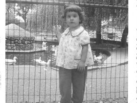 1955 Aug Mary at zoo.jpg